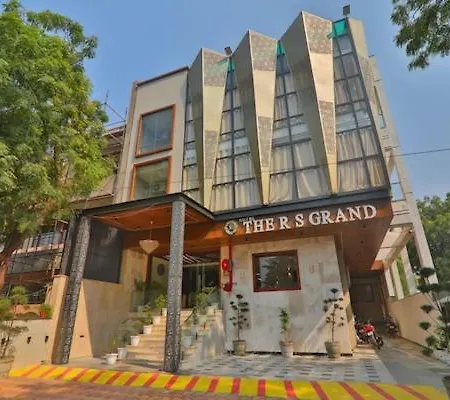 Hotel The R S Grand, Agra
